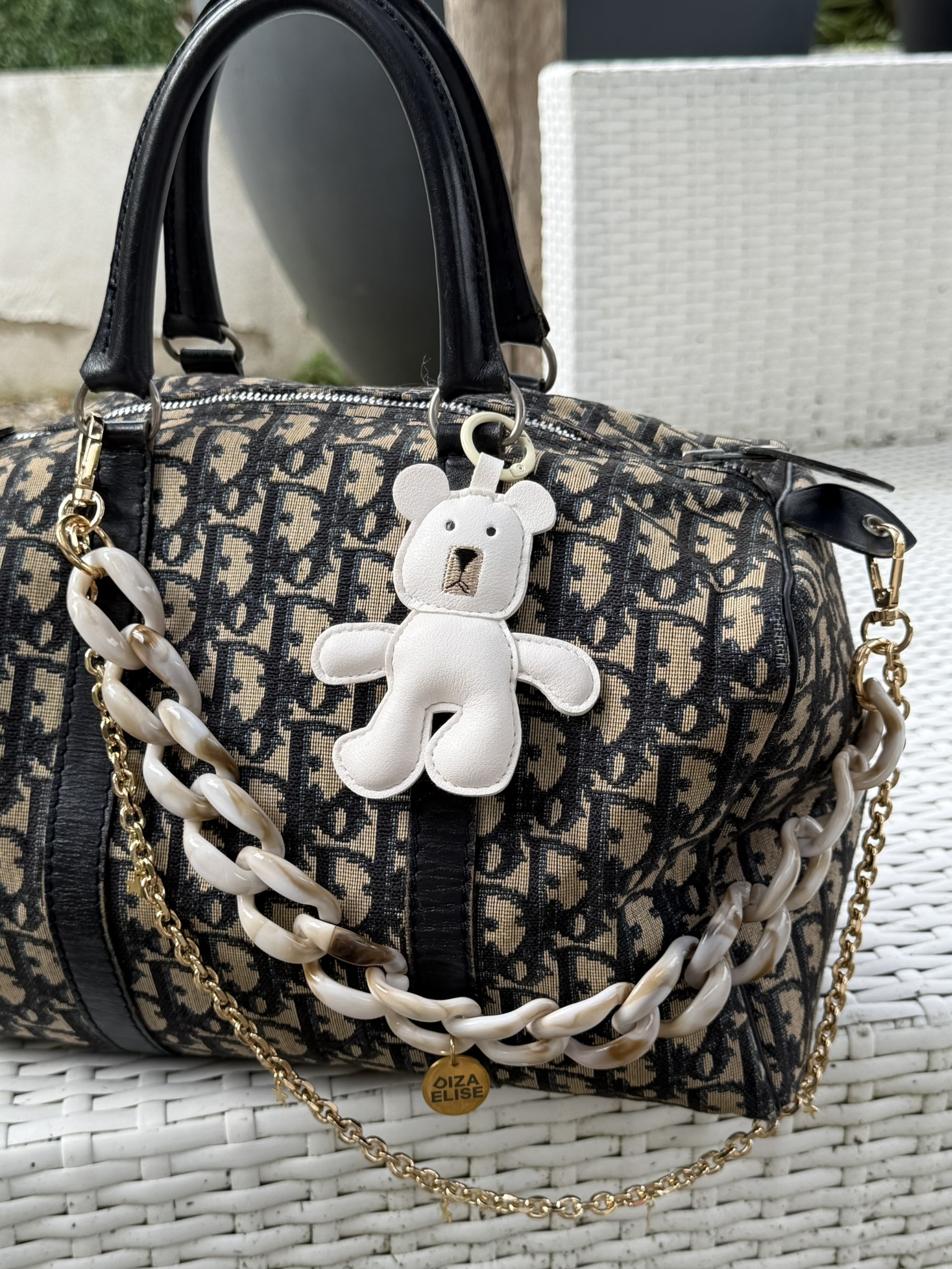 CREAMY BEAR