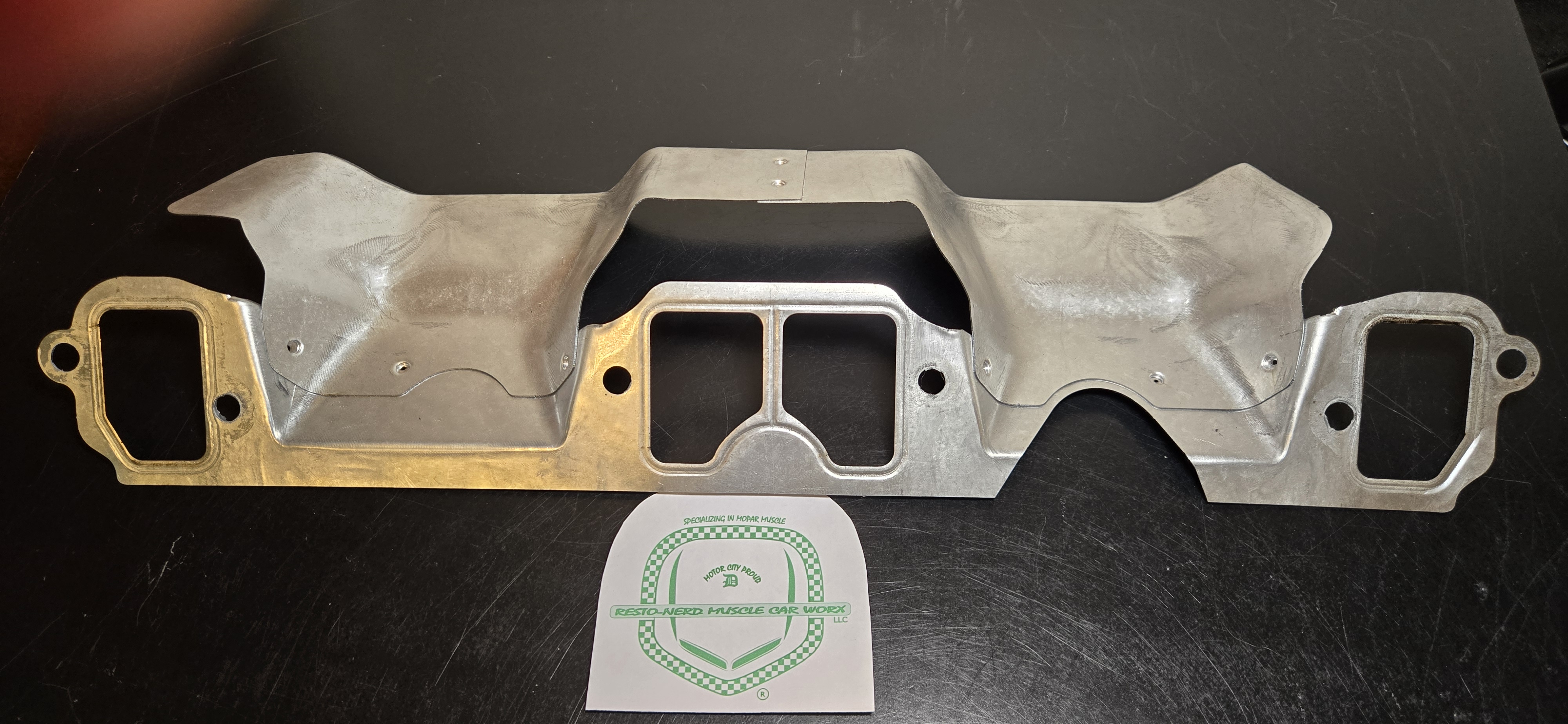 1968-1970 E-body & 1968-1972 A-body (until approx. Jan 24 ,1972) Mopar 340 hp Drivers side heat shield & gasket assembly