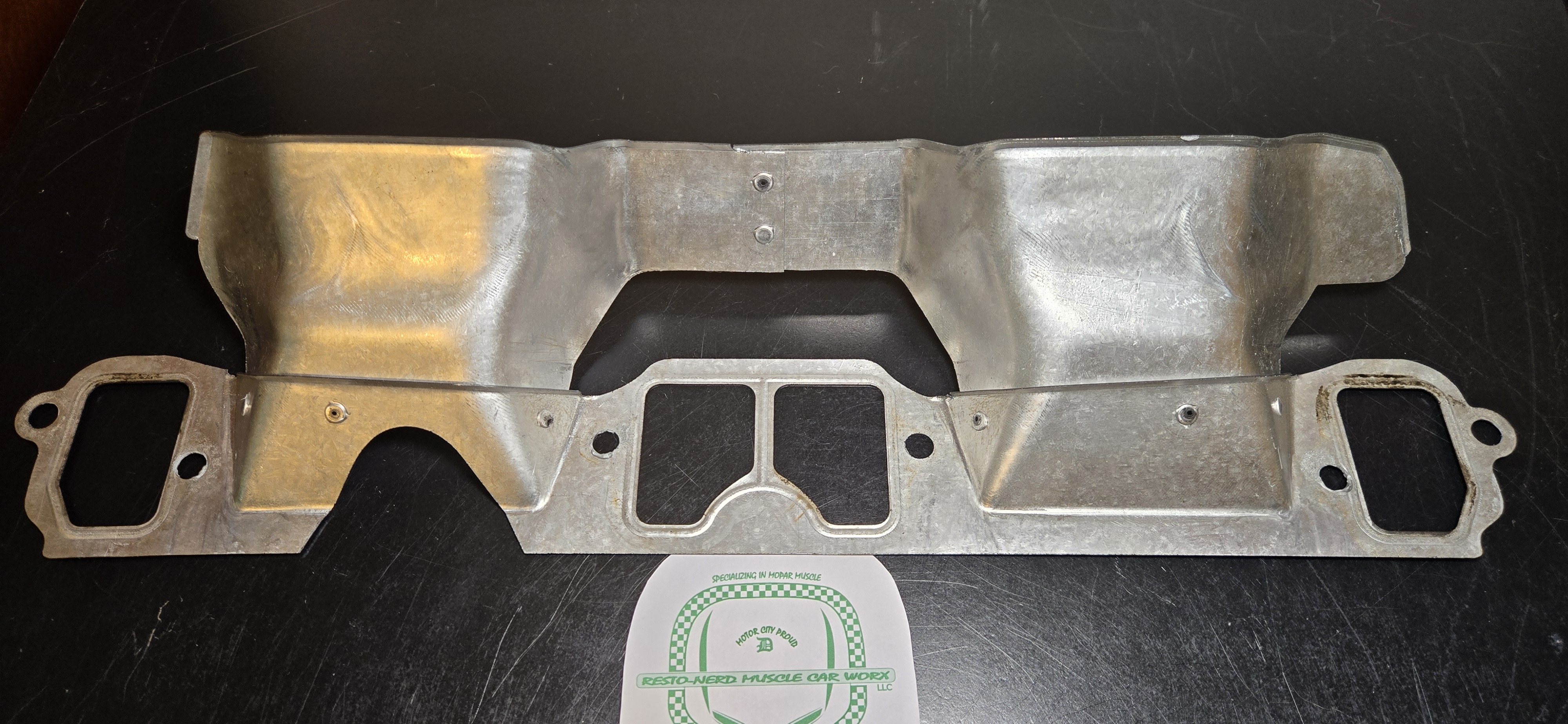 1968-1970 E-body & 1968-1972 A-body (until approx. Jan 24 ,1972) Mopar 340 hp Drivers side heat shield & gasket assembly