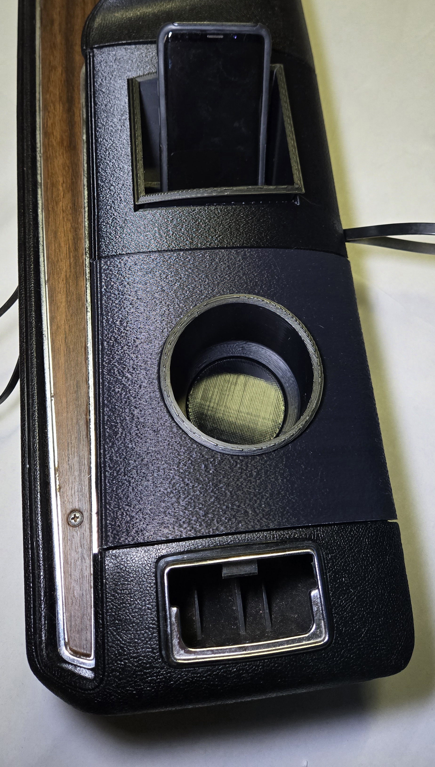 1970-74 E-body & 1971-74 B-body Cup/Cell Phone Holder Kit