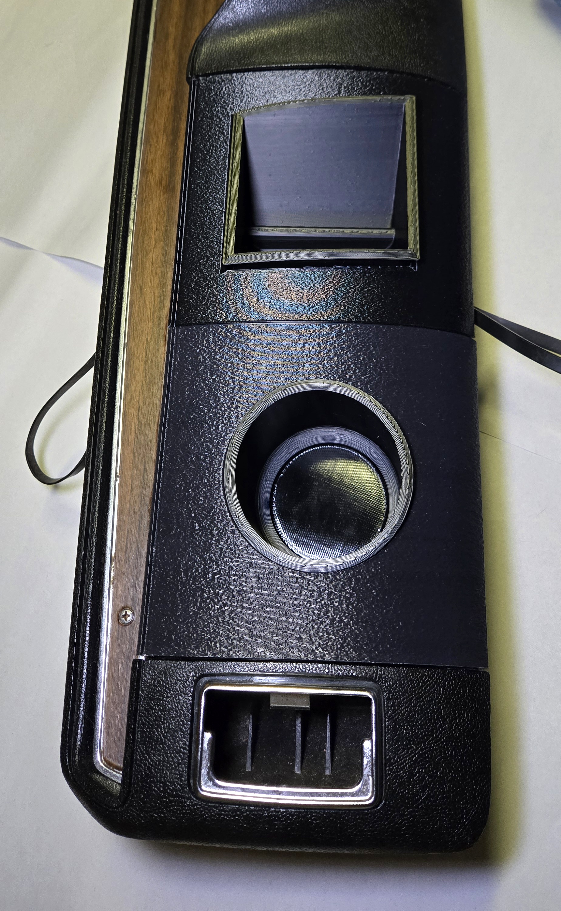 1970-74 E-body & 1971-74 B-body Cup/Cell Phone Holder Kit