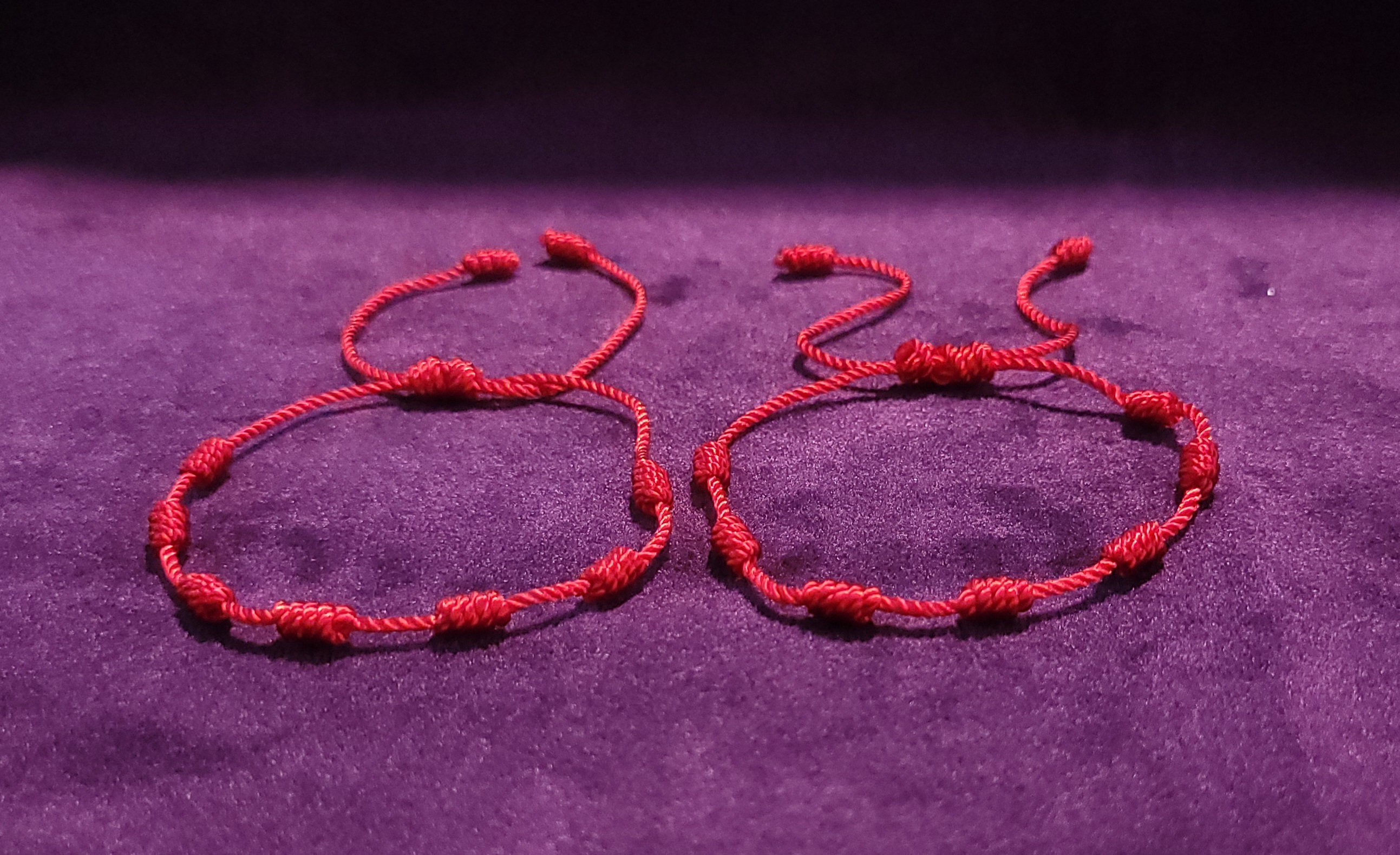 Pulsera Roja 7 Nudos