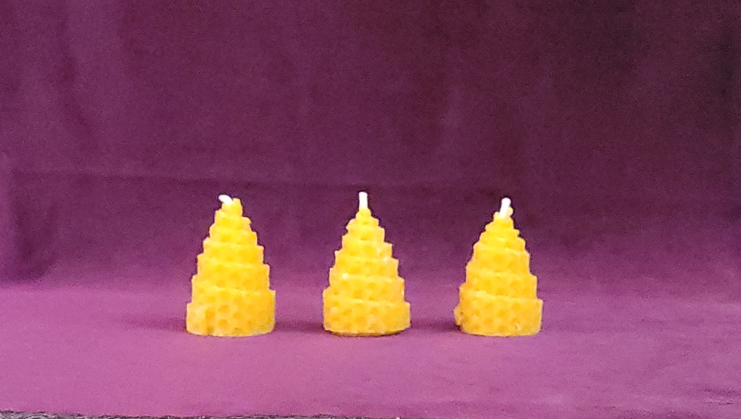 Vela de Miel cono pequeña 5cm