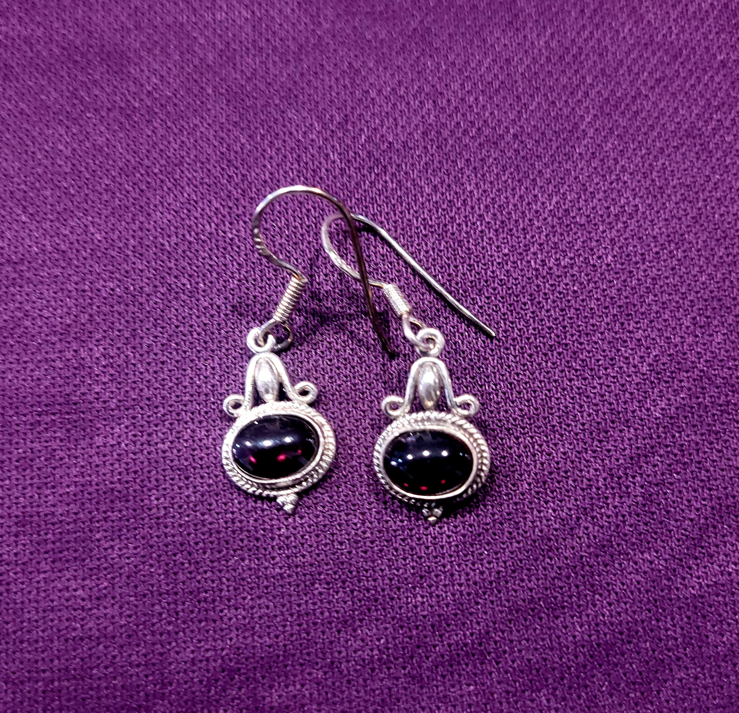 Pendientes Granate. Plata de Ley