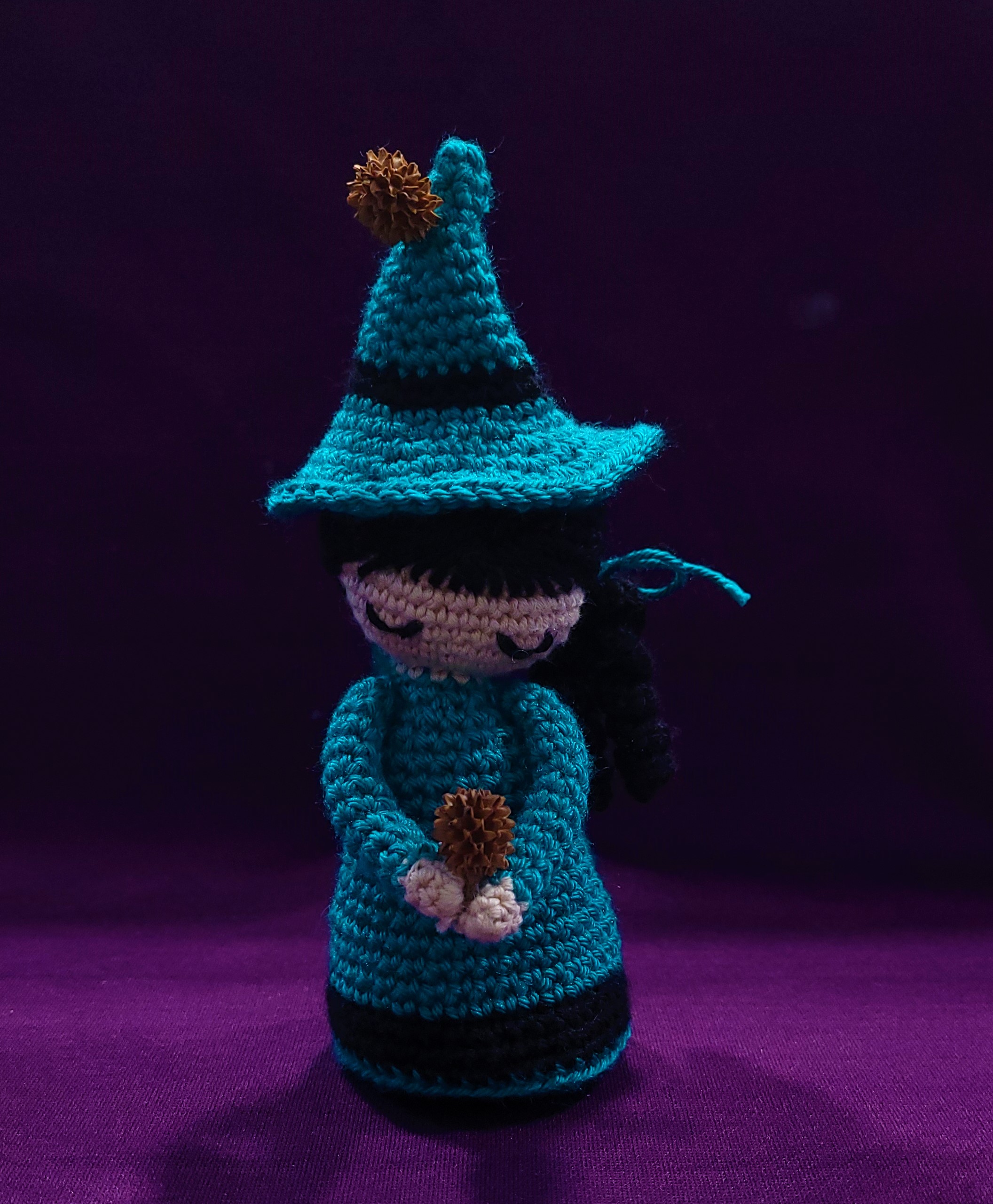 Brujita del Bosque hecha a mano por Ananda (15 cm)