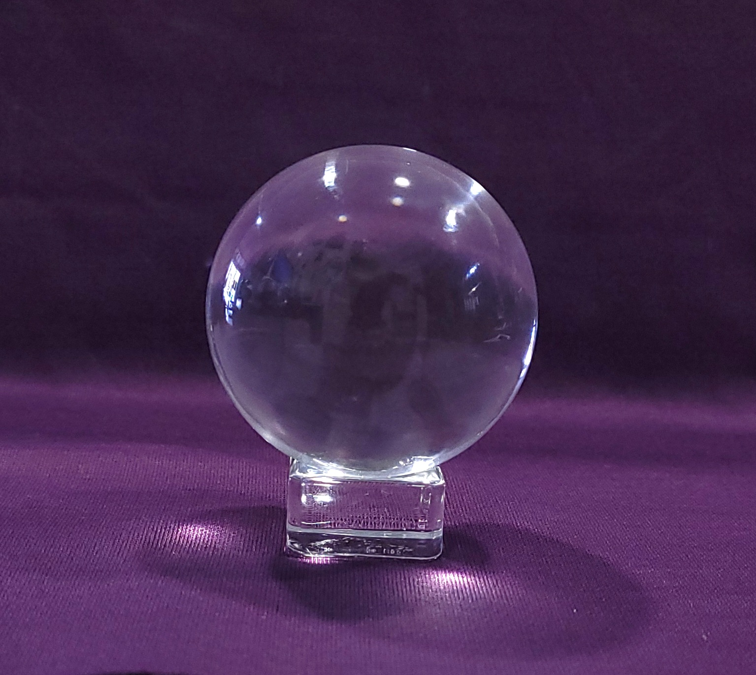 Bola de Cristal con peana de Cristal. (6cm)