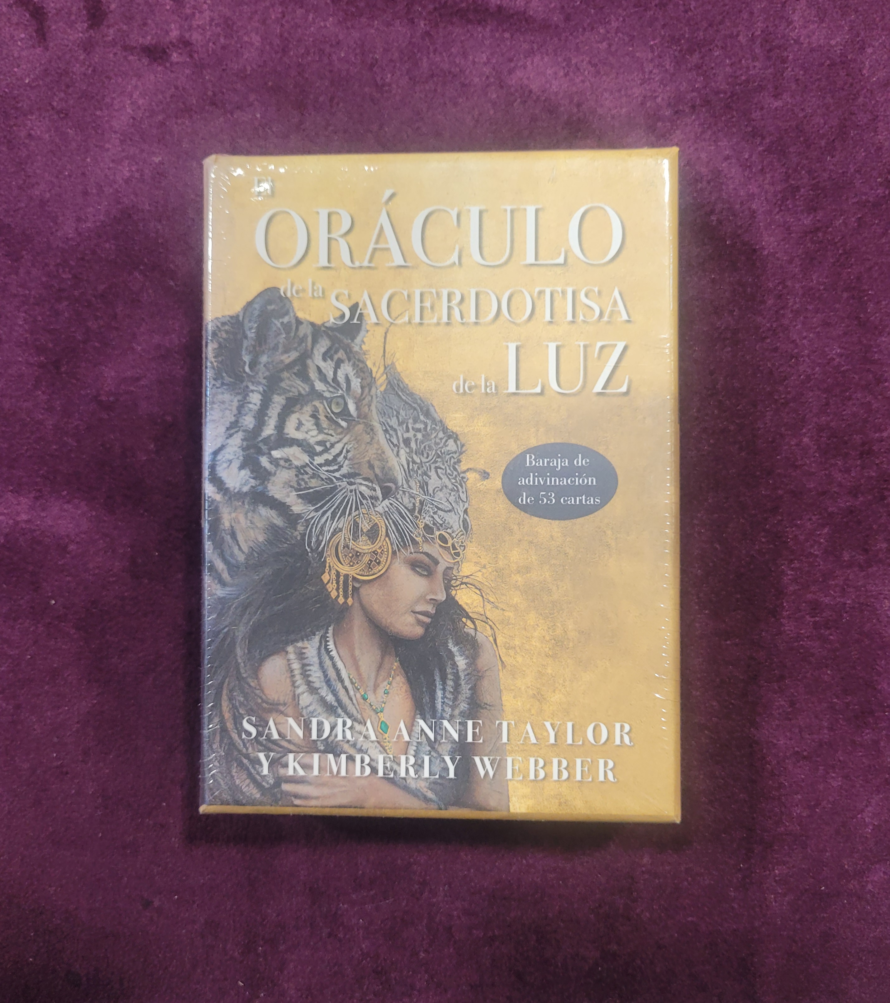 El Oráculo de la Sacerdotisa de Luz
