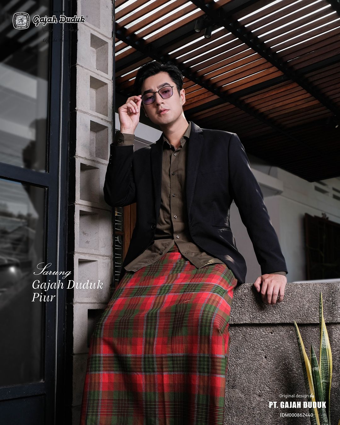  Kain Pelikat Eksklusif Gajah Duduk Piur (Medium - 4000 benang)