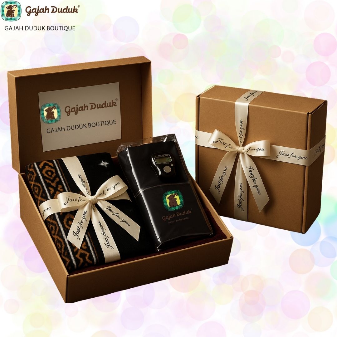 Set Gift Box Exclusive Set Pelikat Gajah Duduk & Sejadah Sesuai Untuk Hantaran Birthday Anniversary & Hadiah