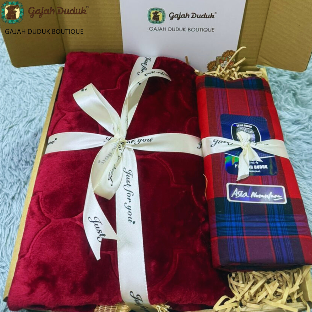 Set Gift Box Sejadah Gebu + Kain Pelikat Gajah Duduk Free Wish Card & Kotak Dibalut Ribbon Sesuai Untuk Hadiah