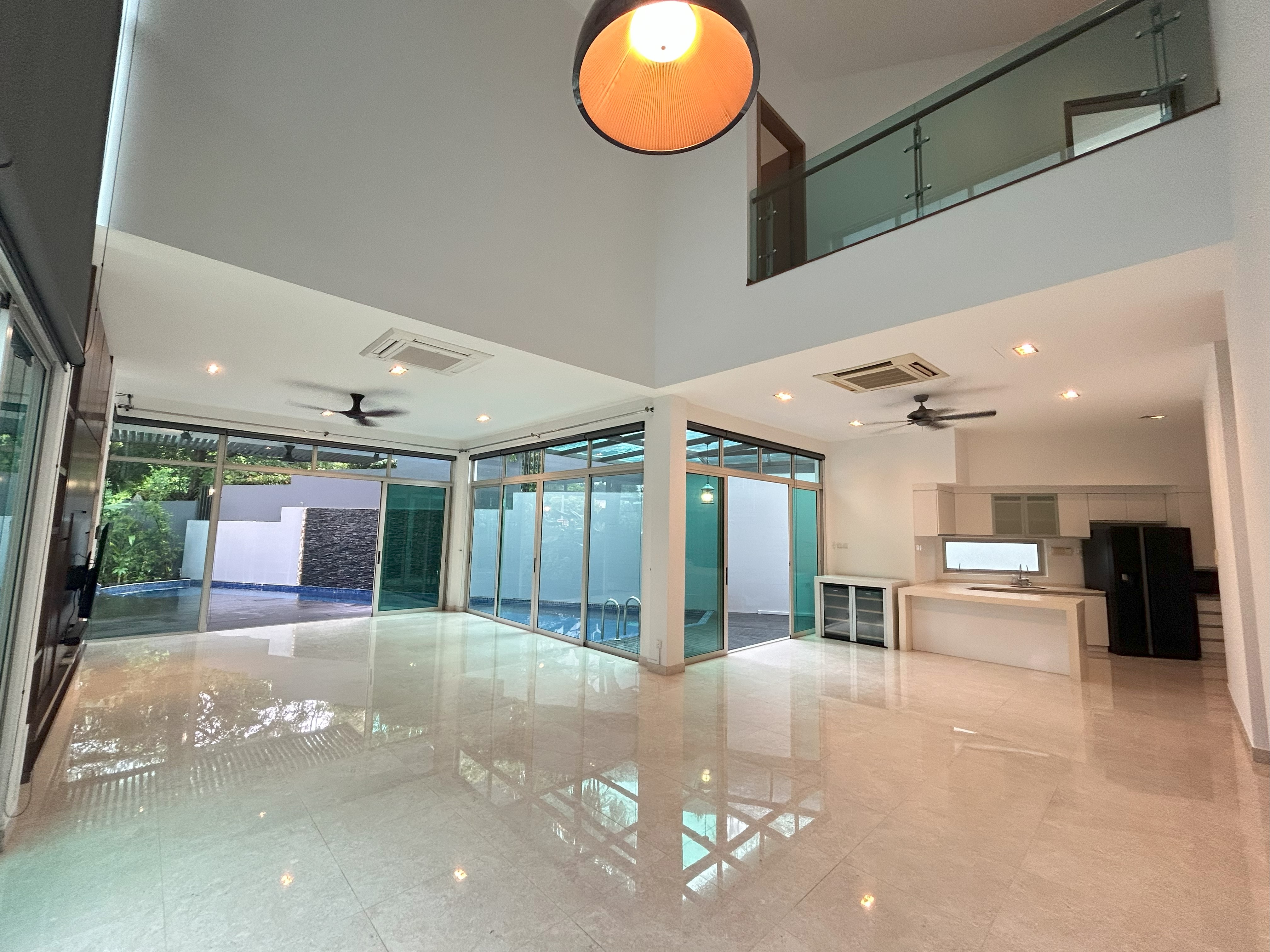 D10- Freehold Detached Landed Property