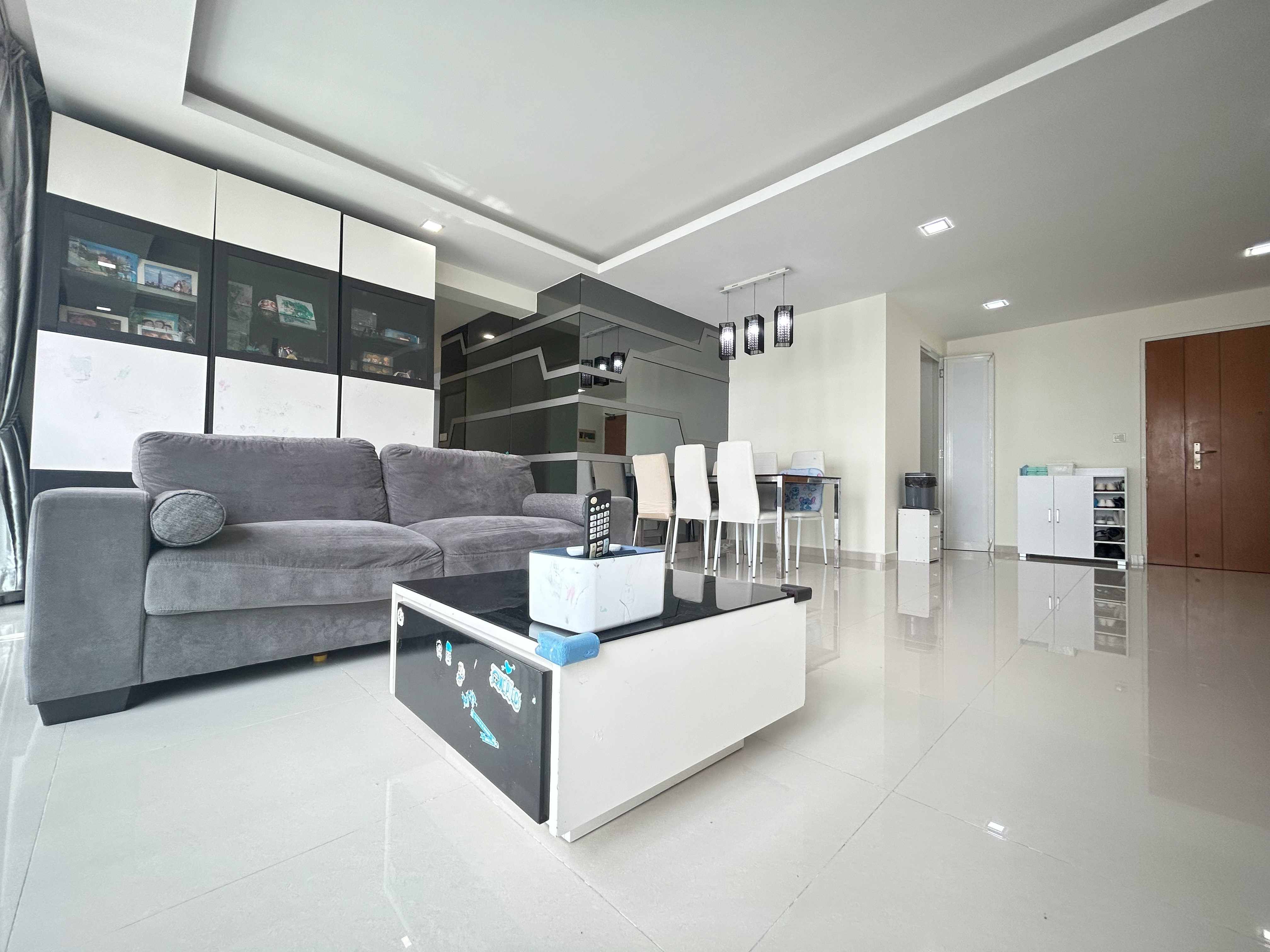 D05- 425 Clementi Ave 1 (HDB)