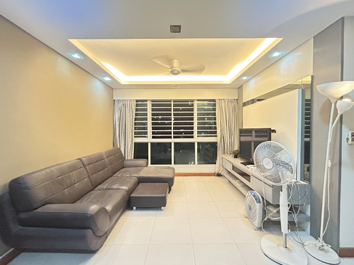 D19- 269B PUNGGOL FIELD