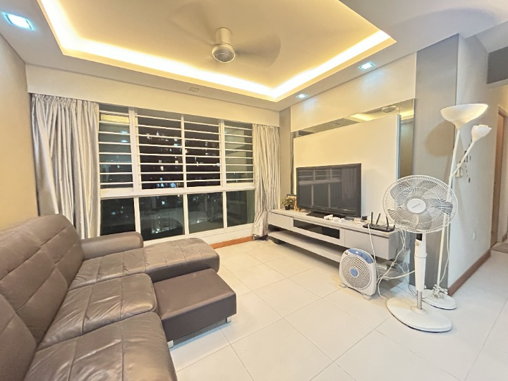 D19- 269B PUNGGOL FIELD