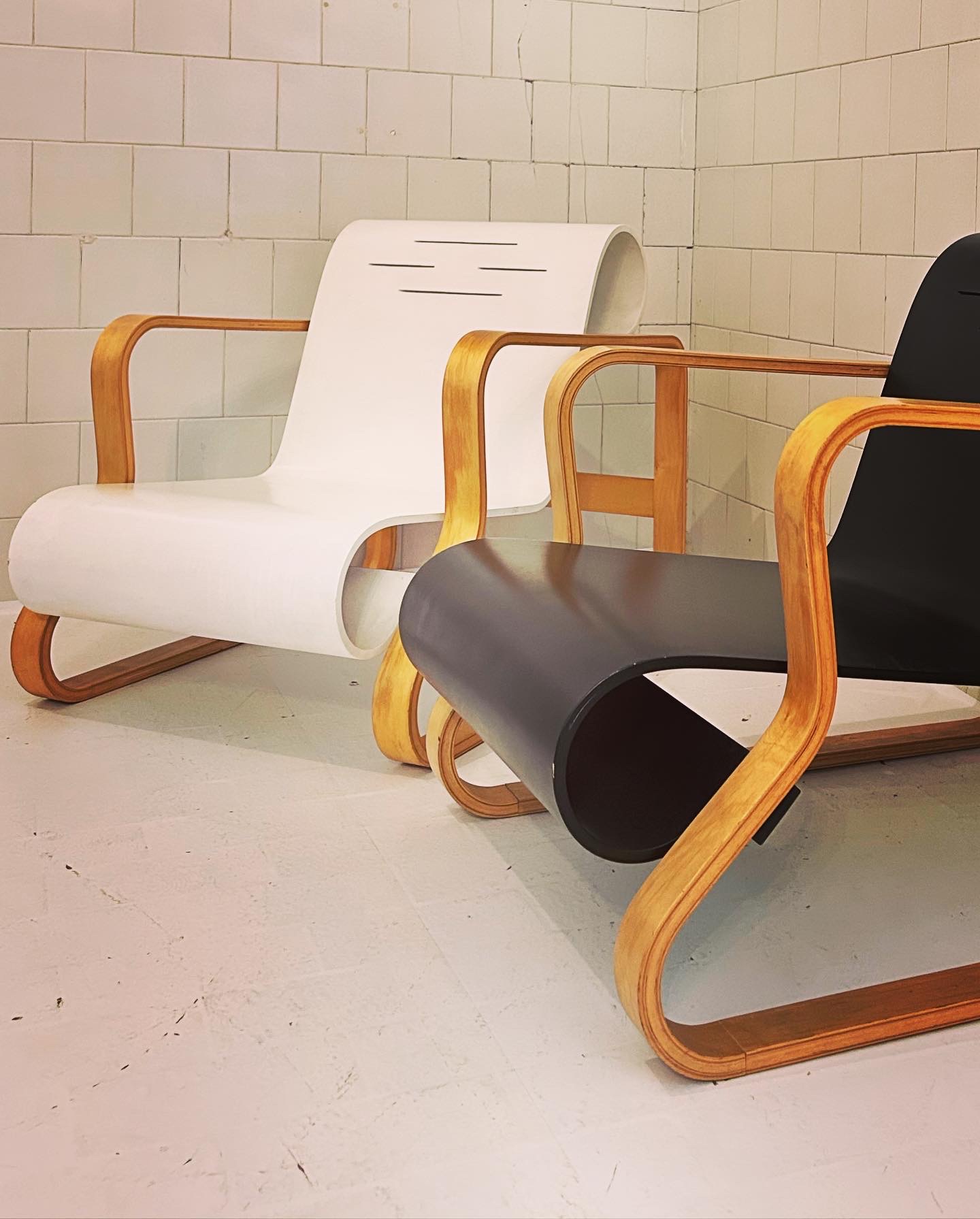 Lounge chair "Paimio 41" Designed by Alvar Aalto 
