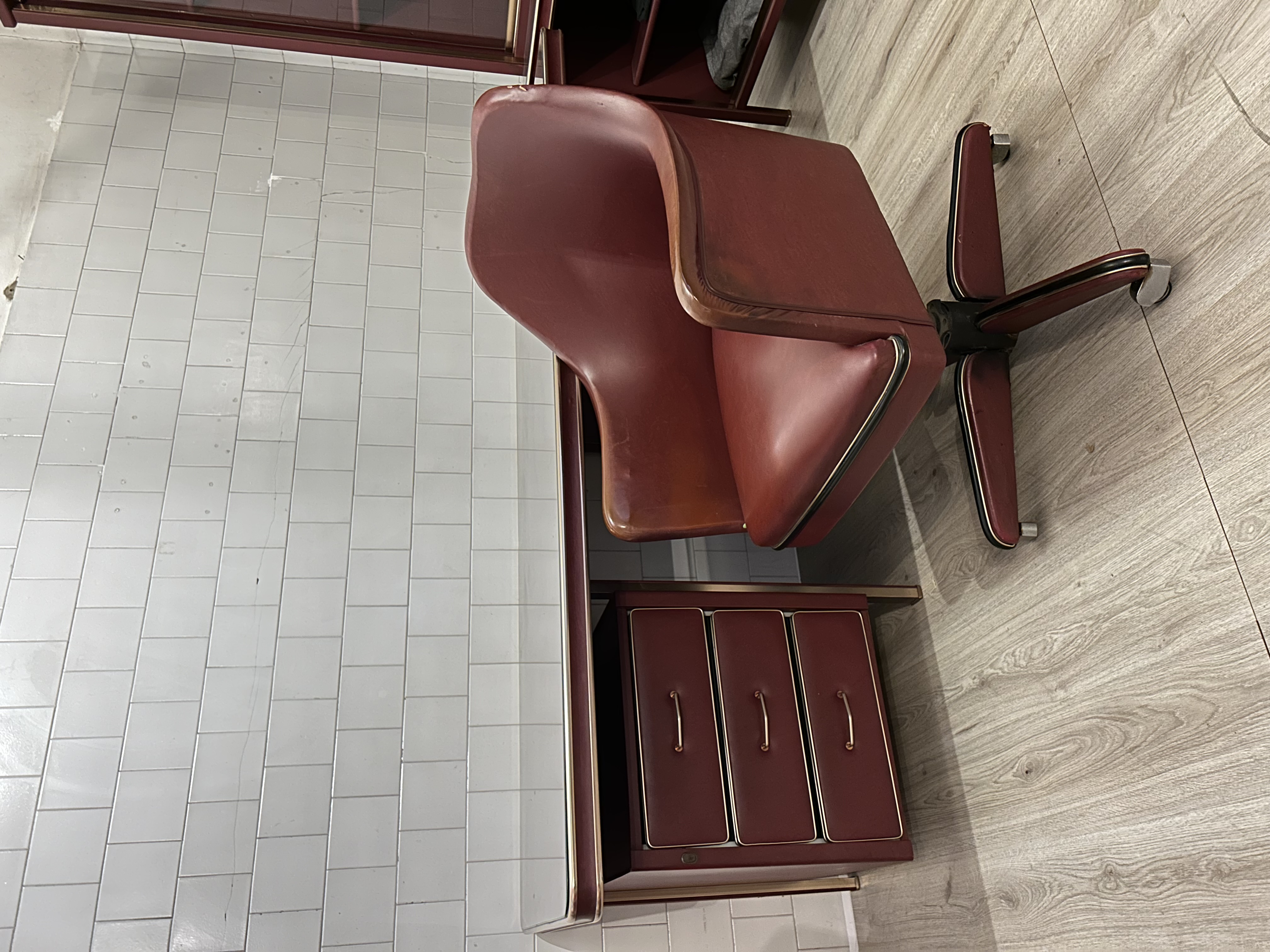 Scrivania Presidenziale Design Umberto Mascagni, Set di 4 Pezzi, Scrivania Poltrona 2 Sedie, 1960s
