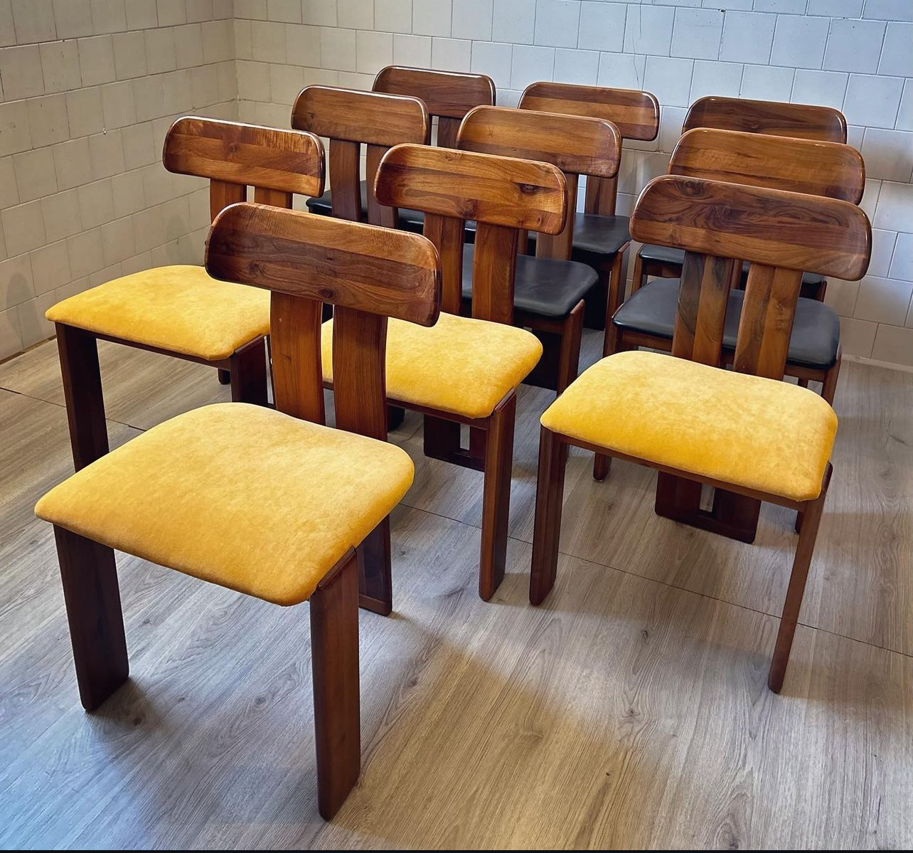 Sculptural 'Sapporo' Dining Chairs Design Mario Marenco for Mobilgirgi, Italy 1970s