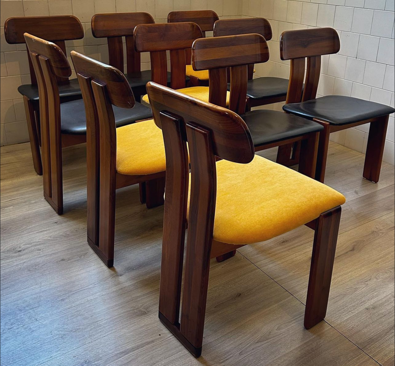 Sculptural 'Sapporo' Dining Chairs Design Mario Marenco for Mobilgirgi, Italy 1970s