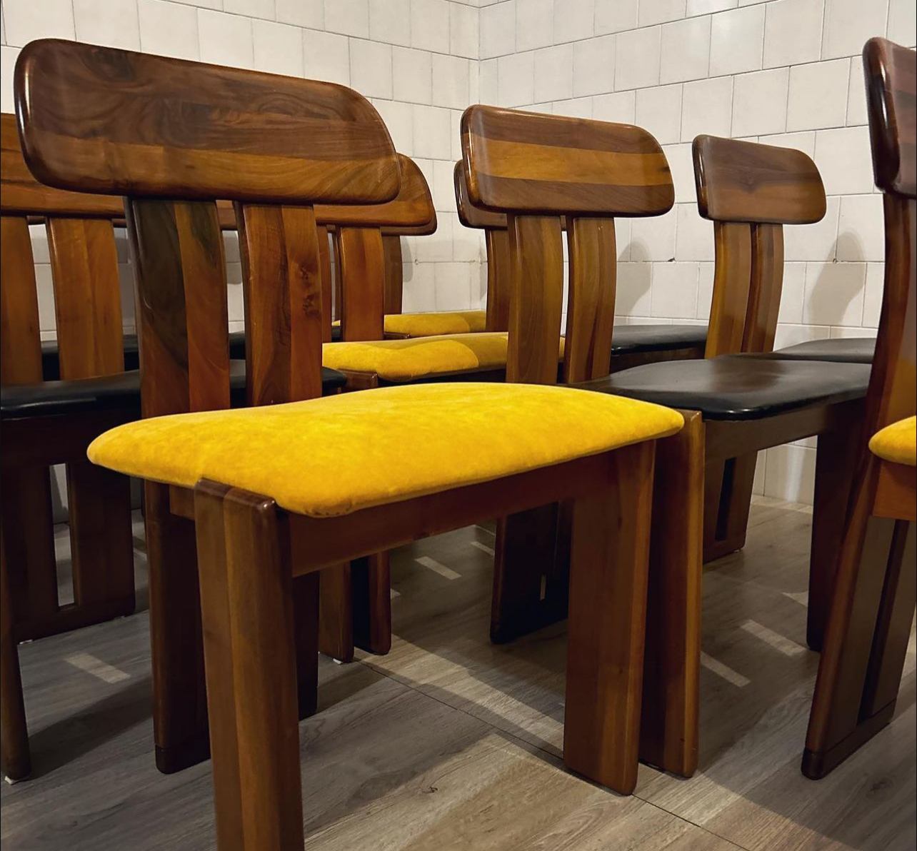 Sculptural 'Sapporo' Dining Chairs Design Mario Marenco for Mobilgirgi, Italy 1970s