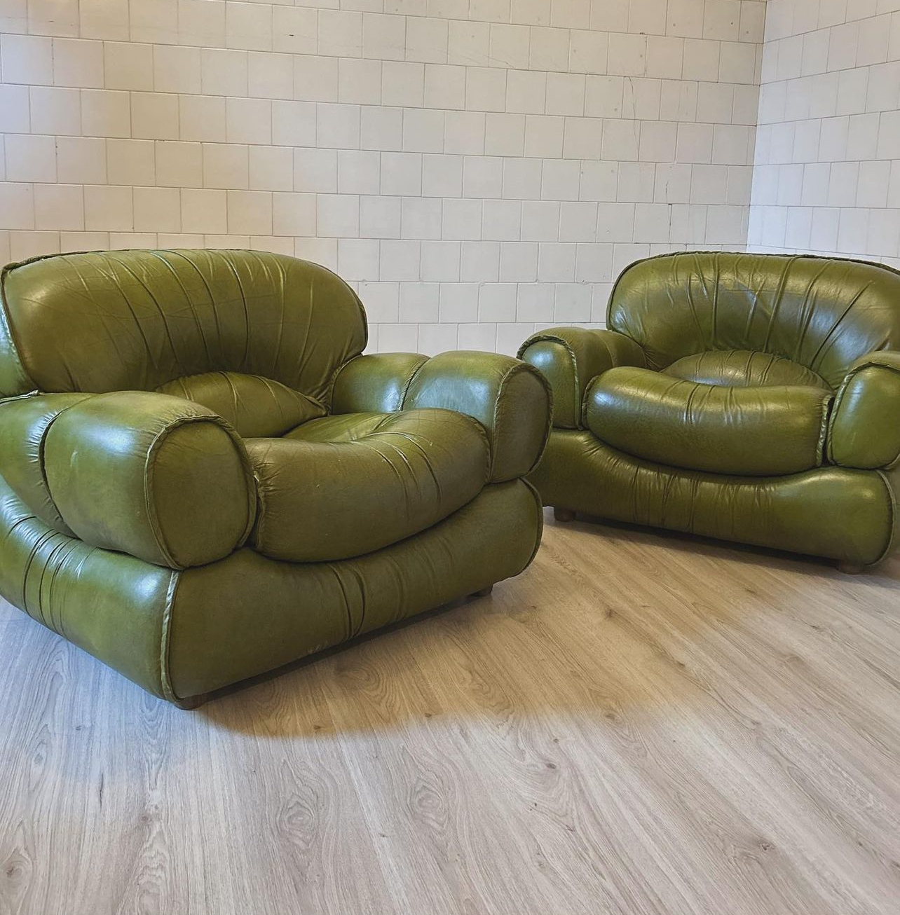 Green Leather Armchairs, Italy, 1960s, Set of 2