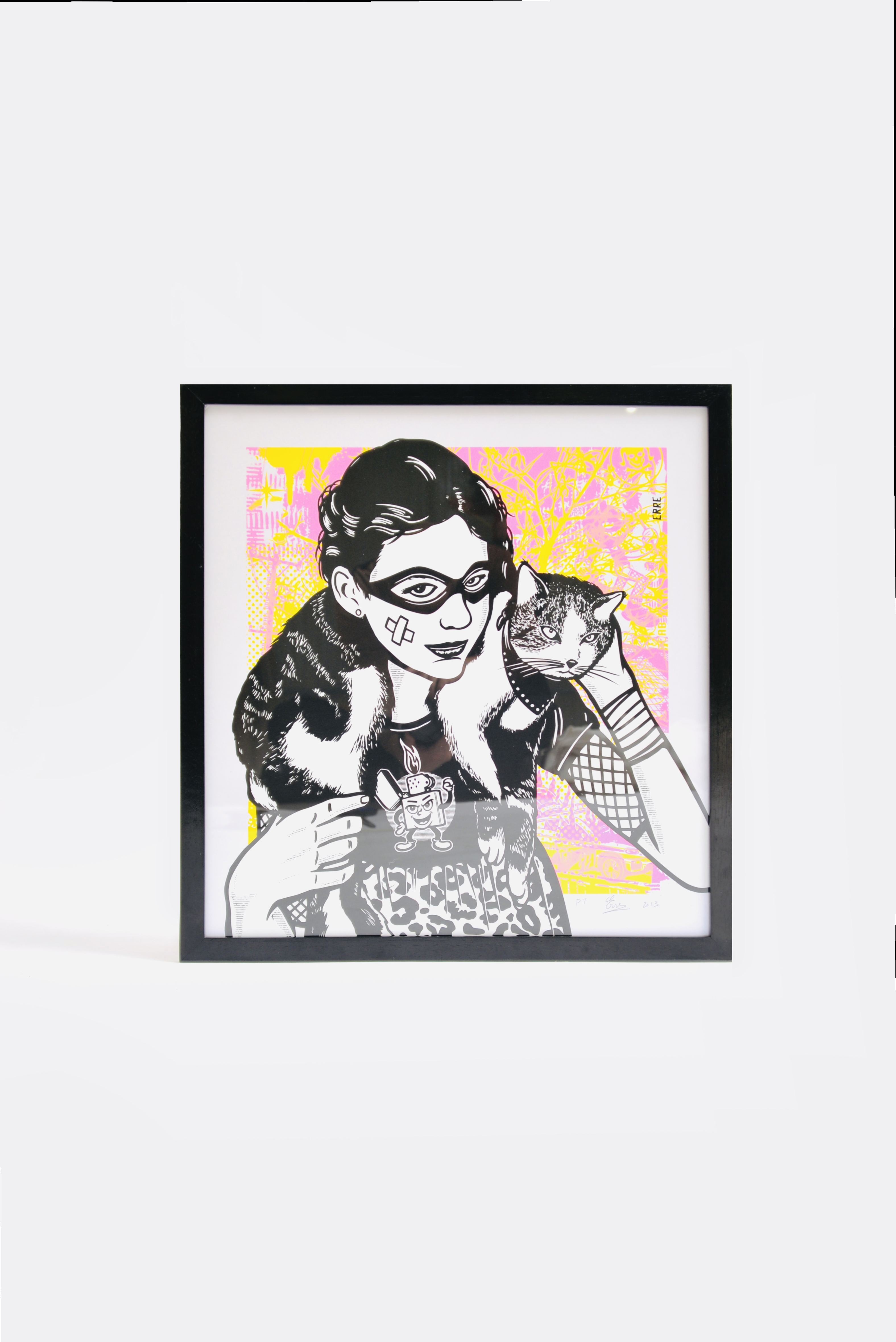 Ama a los gatos, odia a la policía