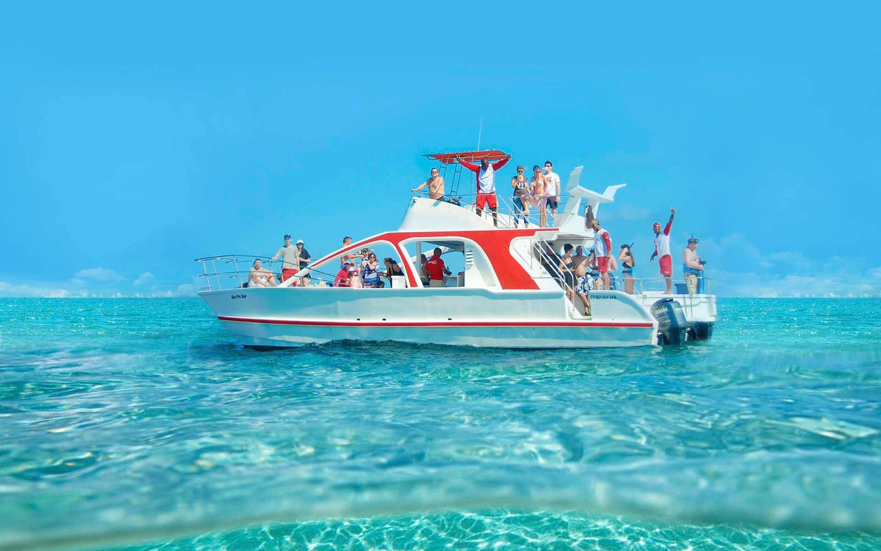 PARTY BOAT