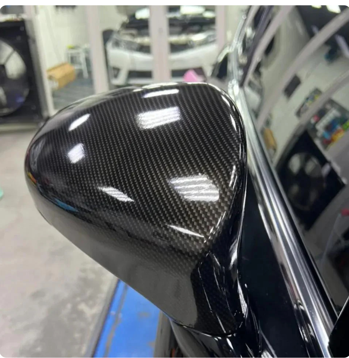 Glossy Carbon Braze Gold Black