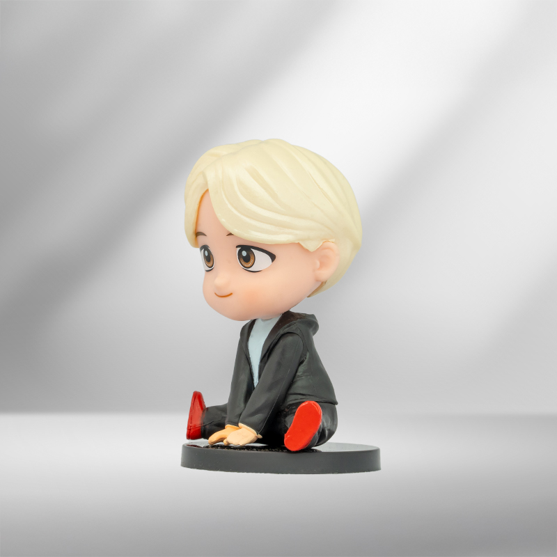  Jimin (Park Jimin) - Cute Sitting Pose