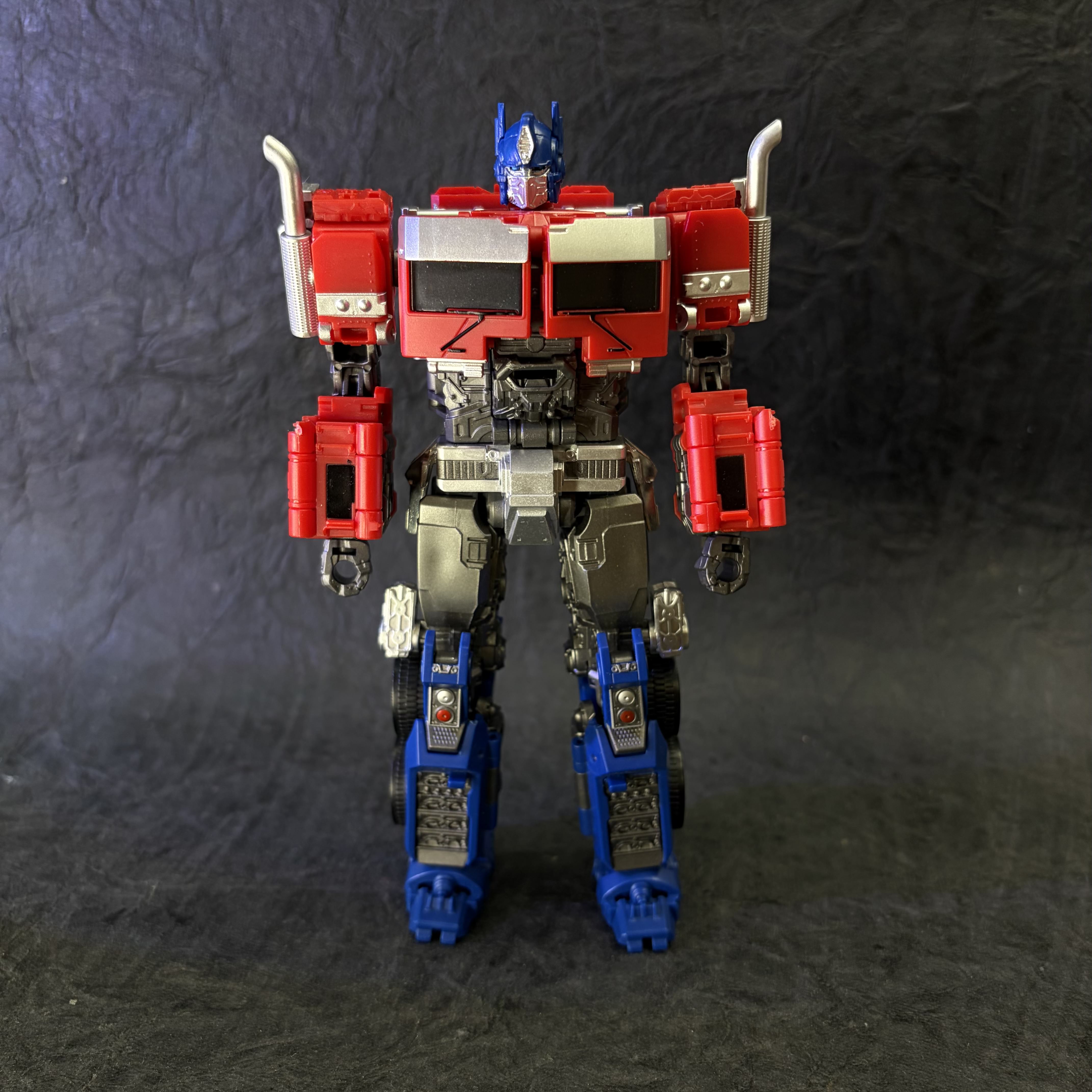Optimus Prime - Autobot Leader Edition | Transformers
