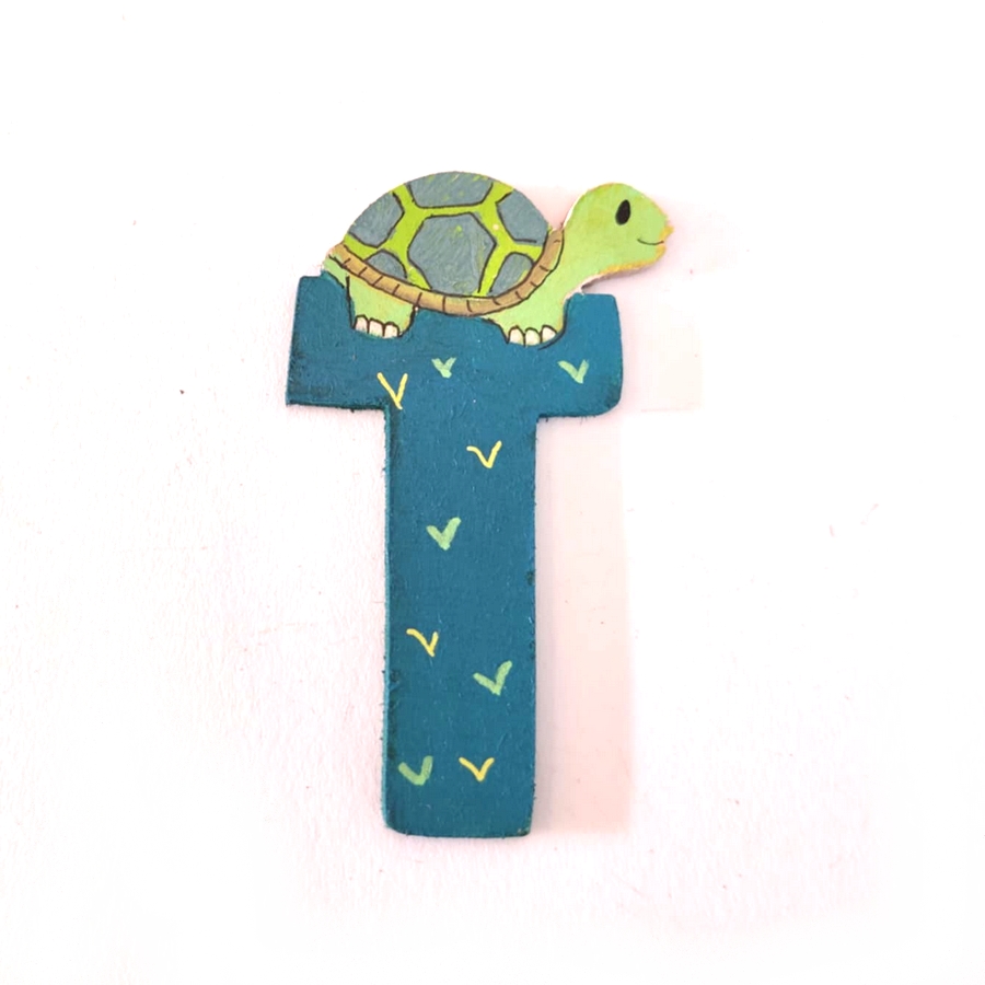 Lettre en bois pédagogique T comme Tortue