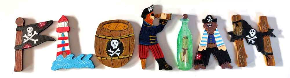Lettre en bois F pirate