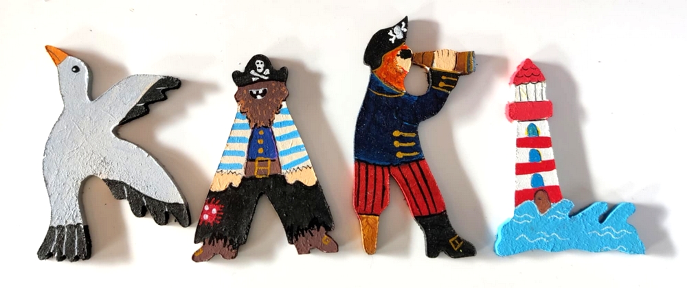 Lettre en bois K pirate