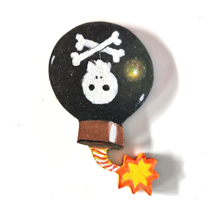 Lettre en bois Q pirate