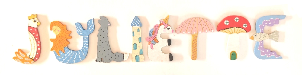 Lettre en bois féerie E licorne blanche