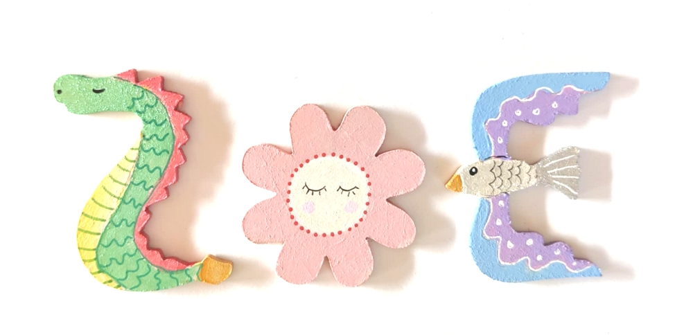 Lettre en bois féerie E oiseau fabuleux