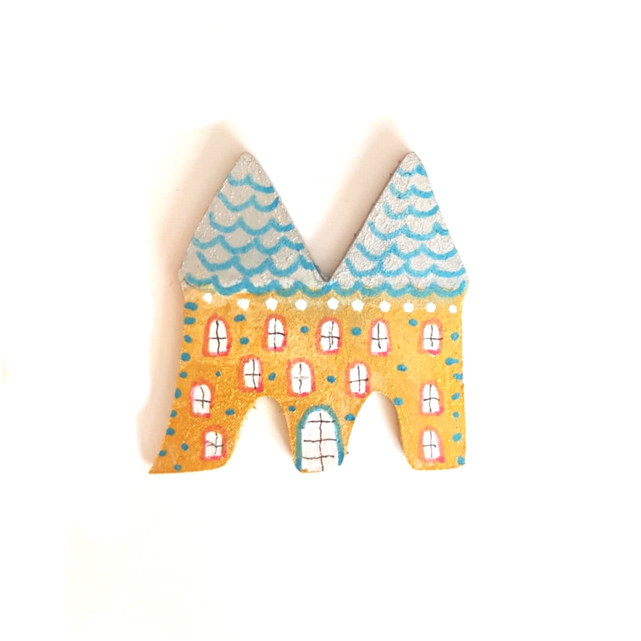 Lettre en bois féerie M château