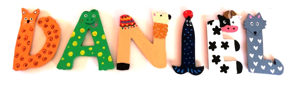 Lettre en bois 'D' animaux rigolos