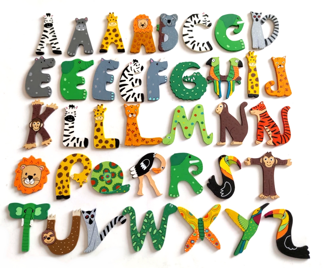 Lettre en bois savane A lion