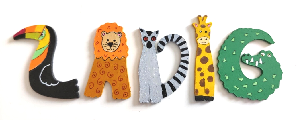 Lettre en bois savane A lion