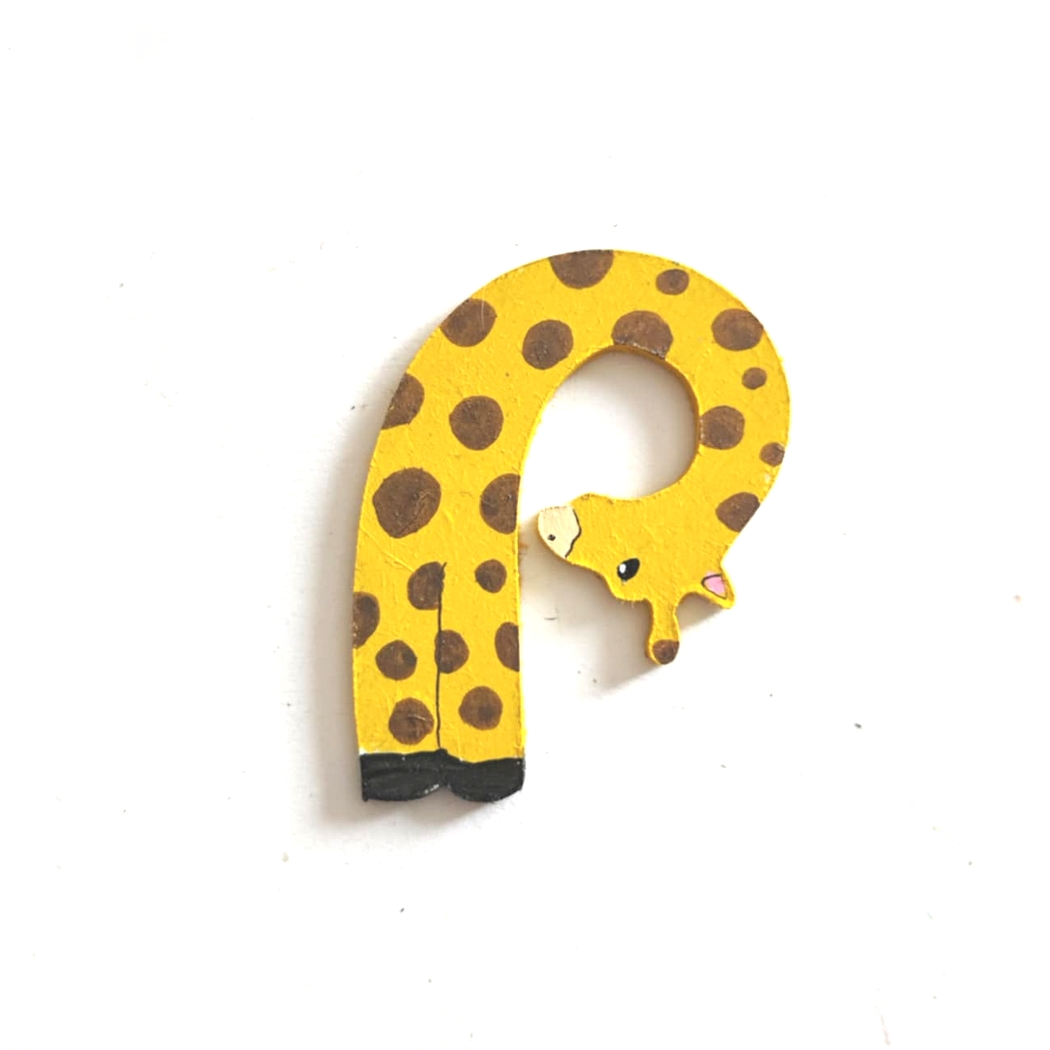 Lettre en bois savane P girafe