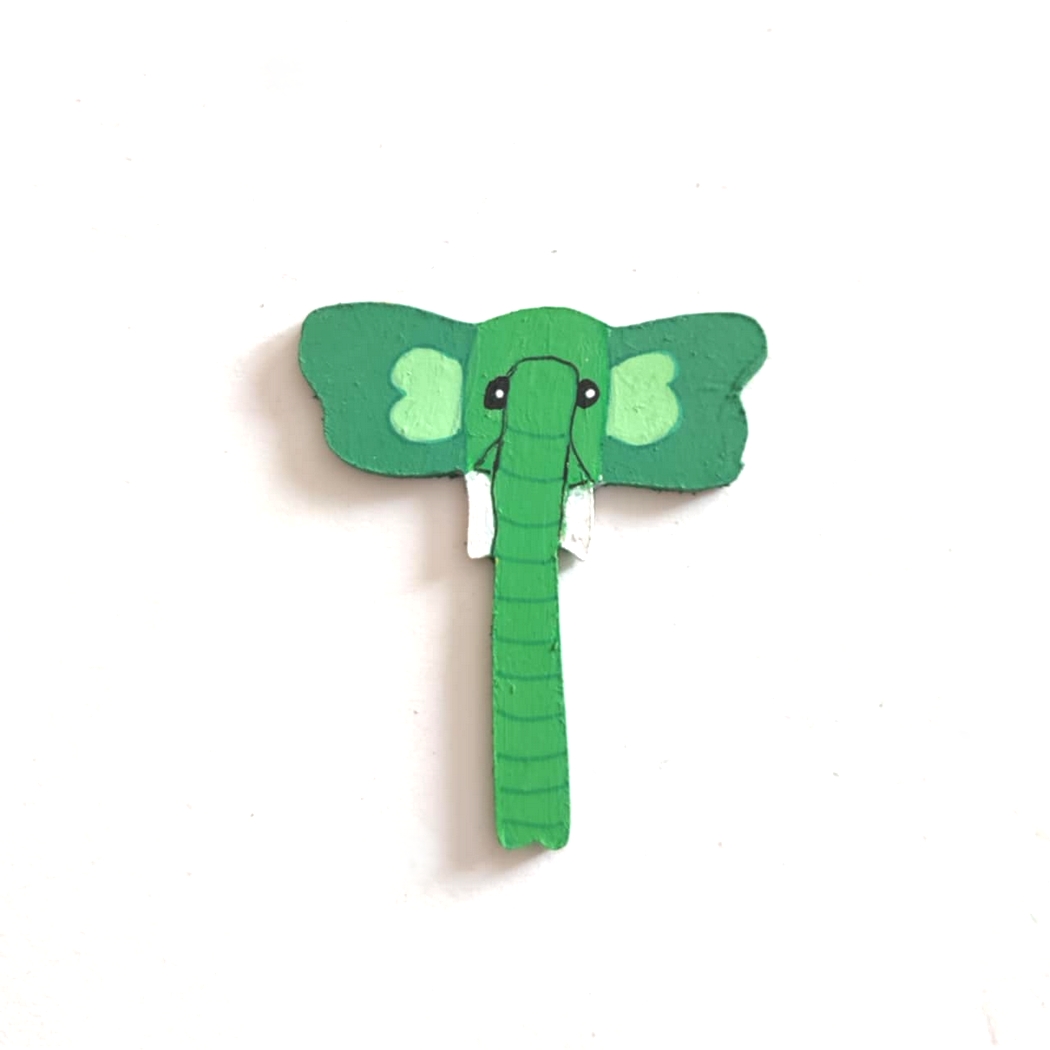 Lettre en bois savane T éléphant