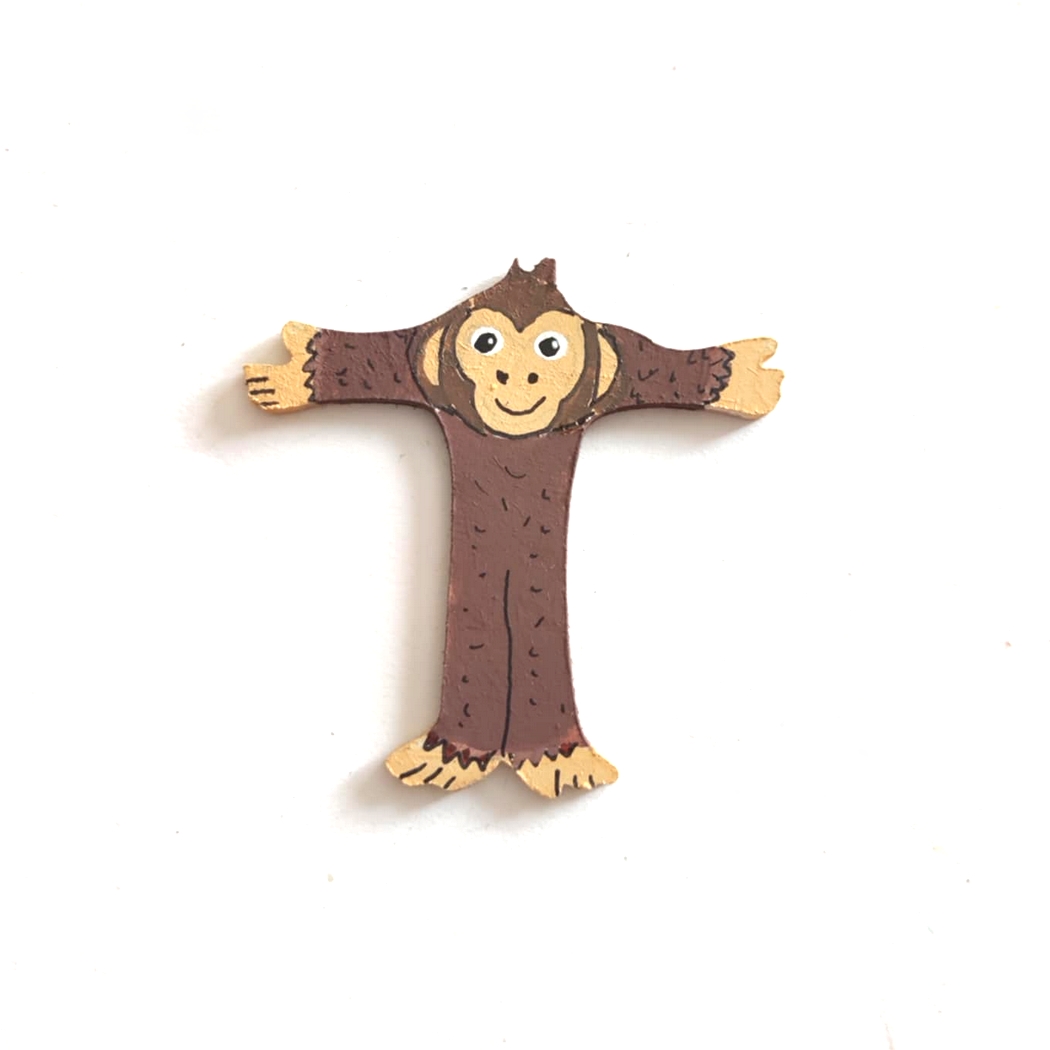 Lettre en bois savane T singe