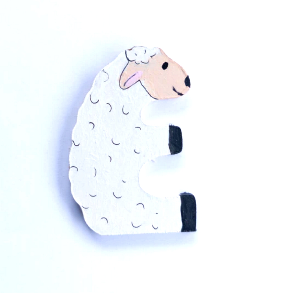 Lettre en bois la ferme E mouton