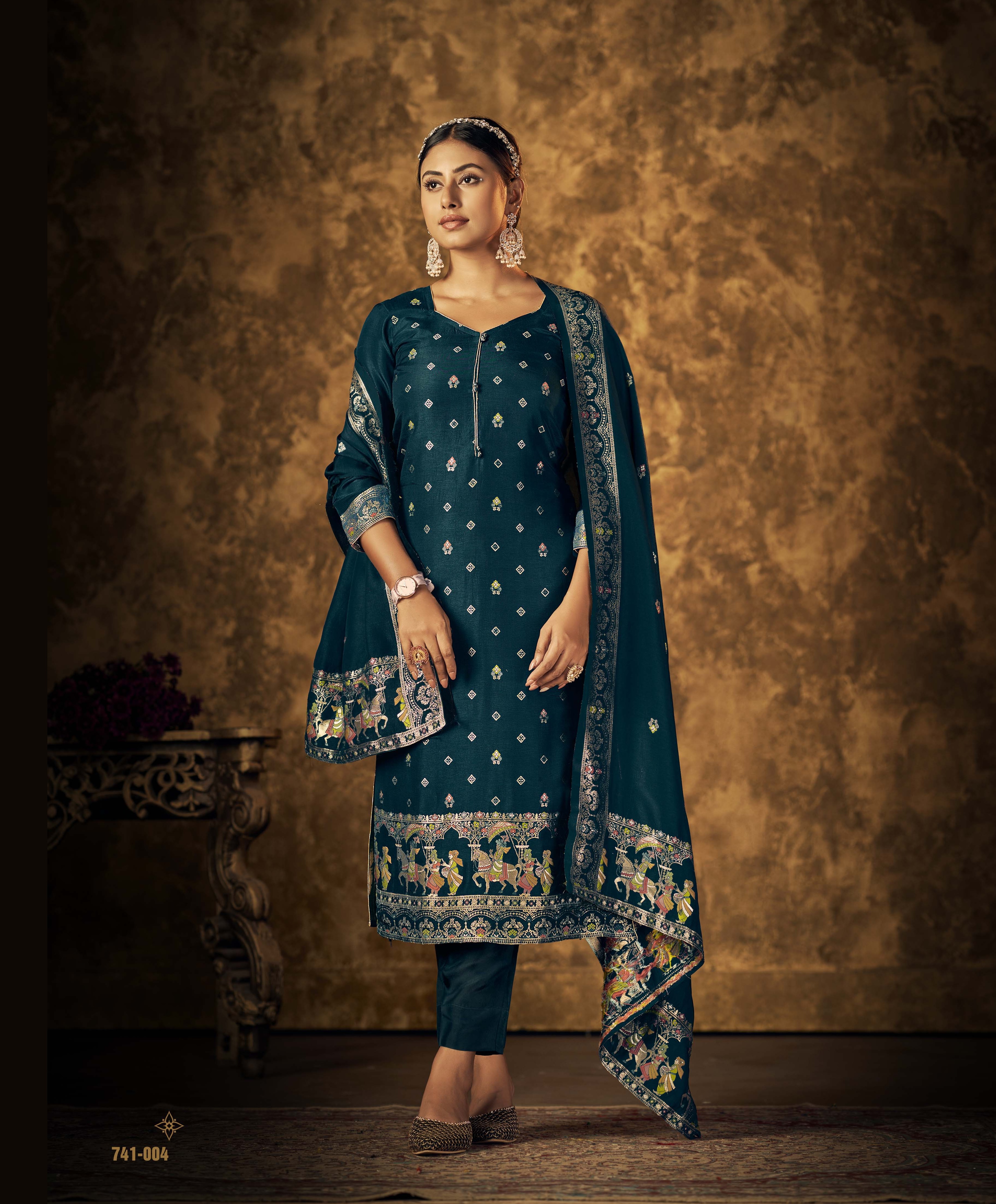 Salwar suit