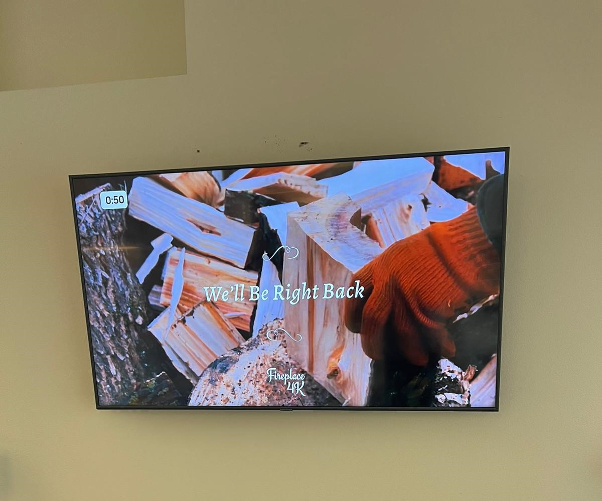 Wall Mount TV (Full Motion and Tilt Mount) 