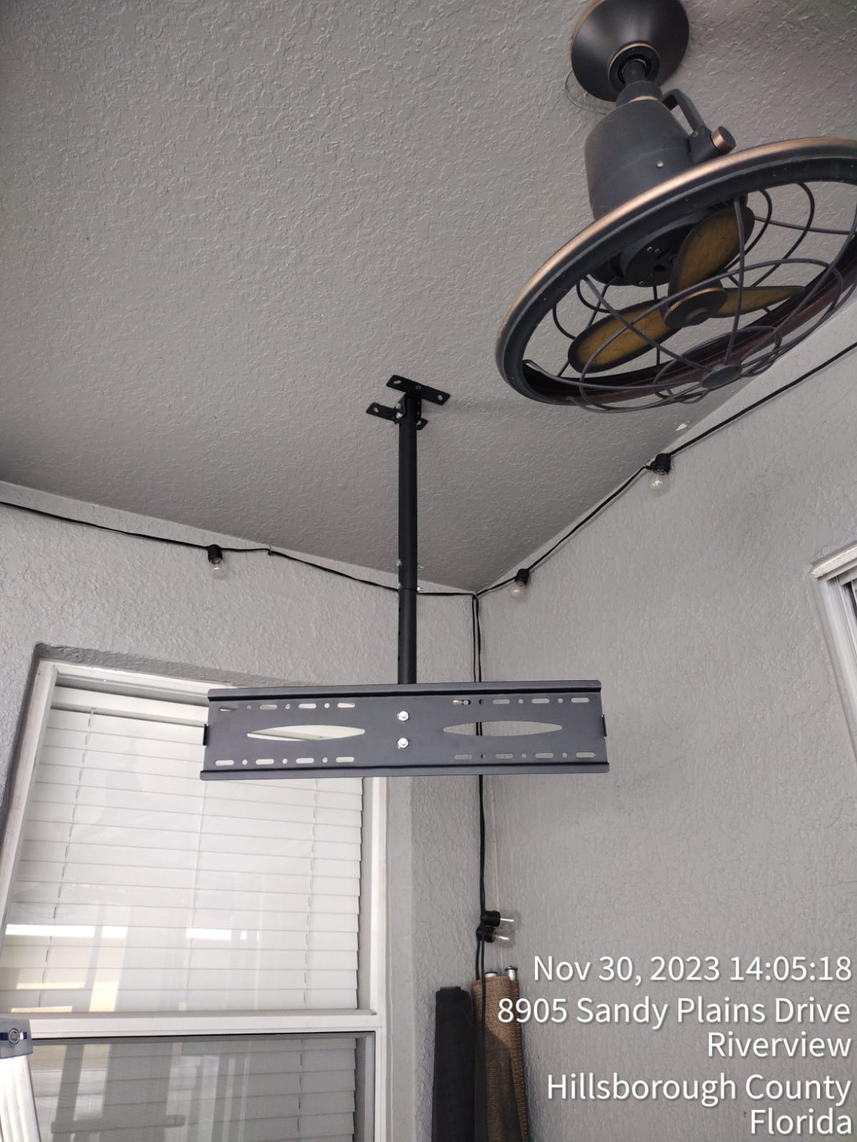 Ceiling TV Mount Bracket