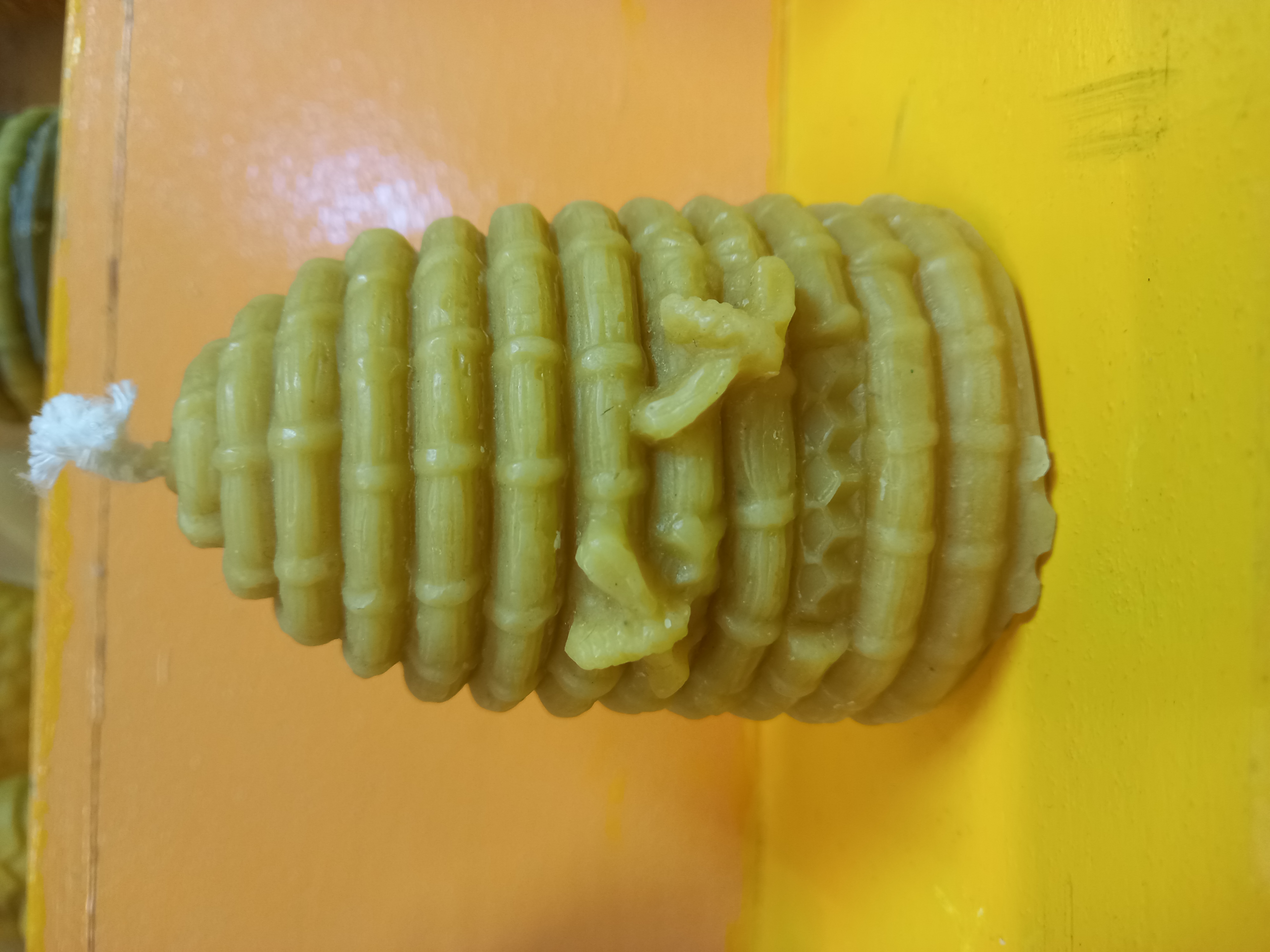 Bougie à la cire d'abeille