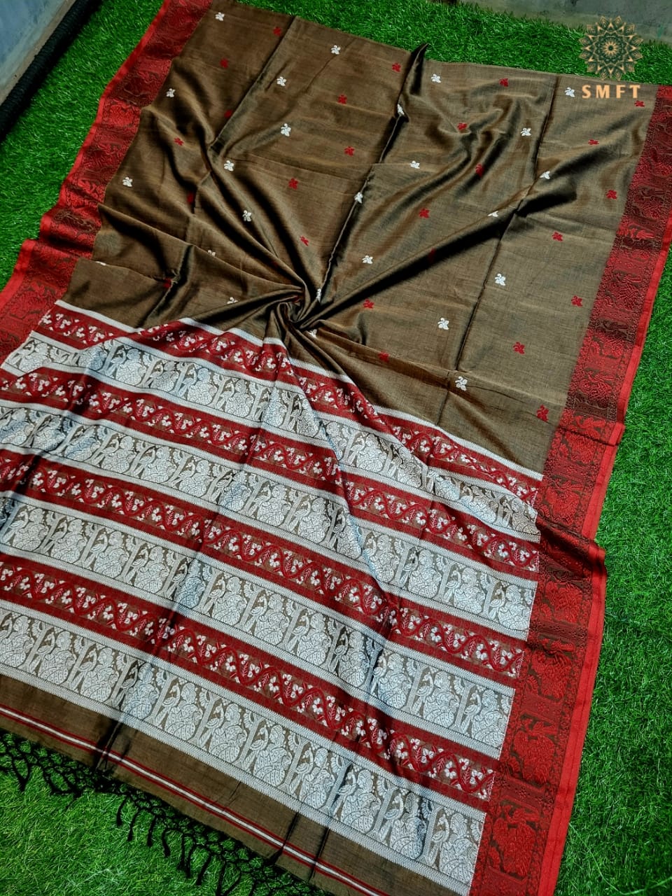 *EXCLUSIVE PRIMIUM QUYALITY BALUCHURI COTTON SAREE*