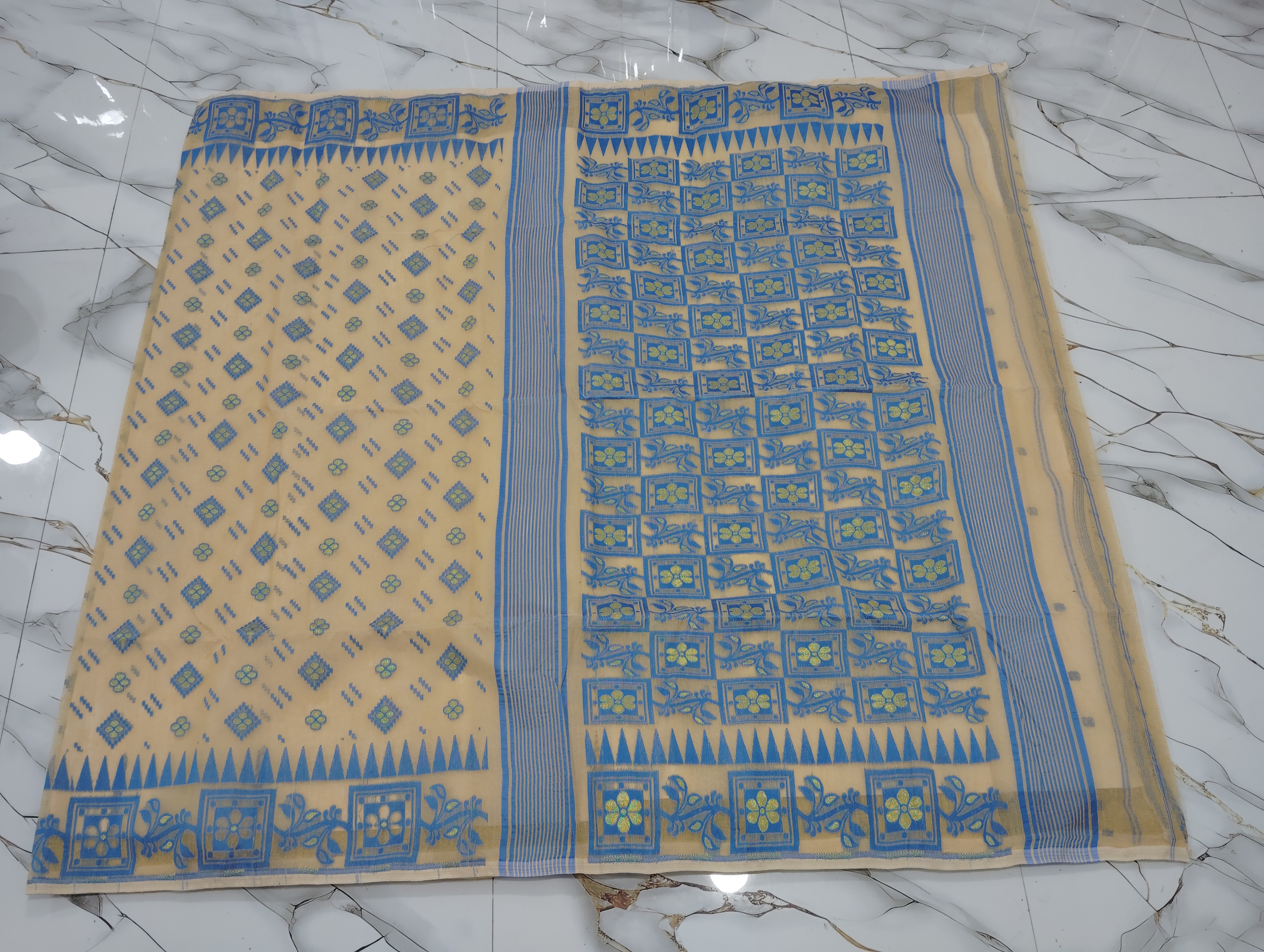 Allover achol contrast   hard jamdani