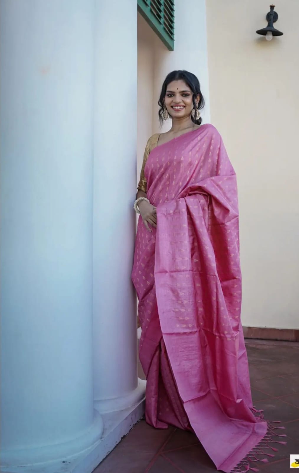 EXCLUSIVE PRIMIUM QUALITY BUTI WEAVING BAPTA SILK SAREE 